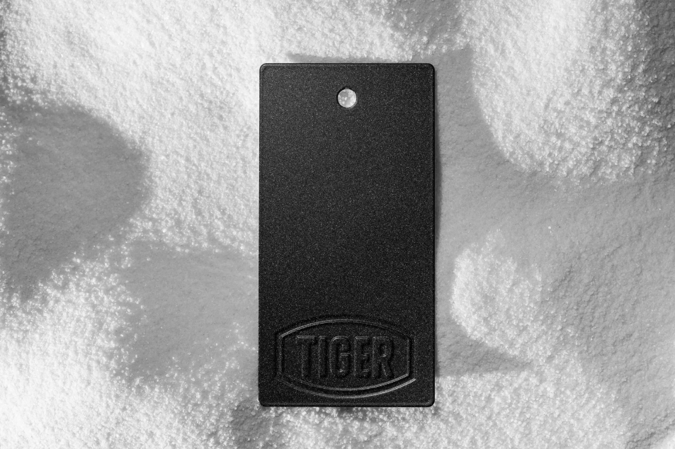 粉末涂料厂家——TIGER 629系列如何用涂层锁十年鎏金?