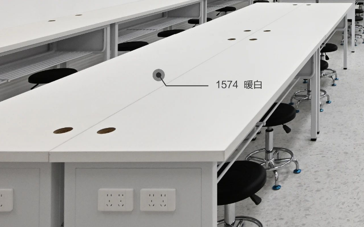 爱克威盛亚双料组合，解锁清华实验室的“硬核美学”