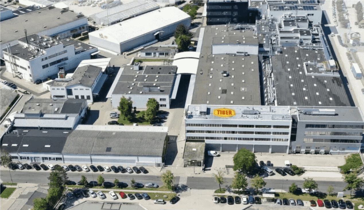 粉末涂料生产厂家TIGER：让门窗涂层告别褪色，历久弥新